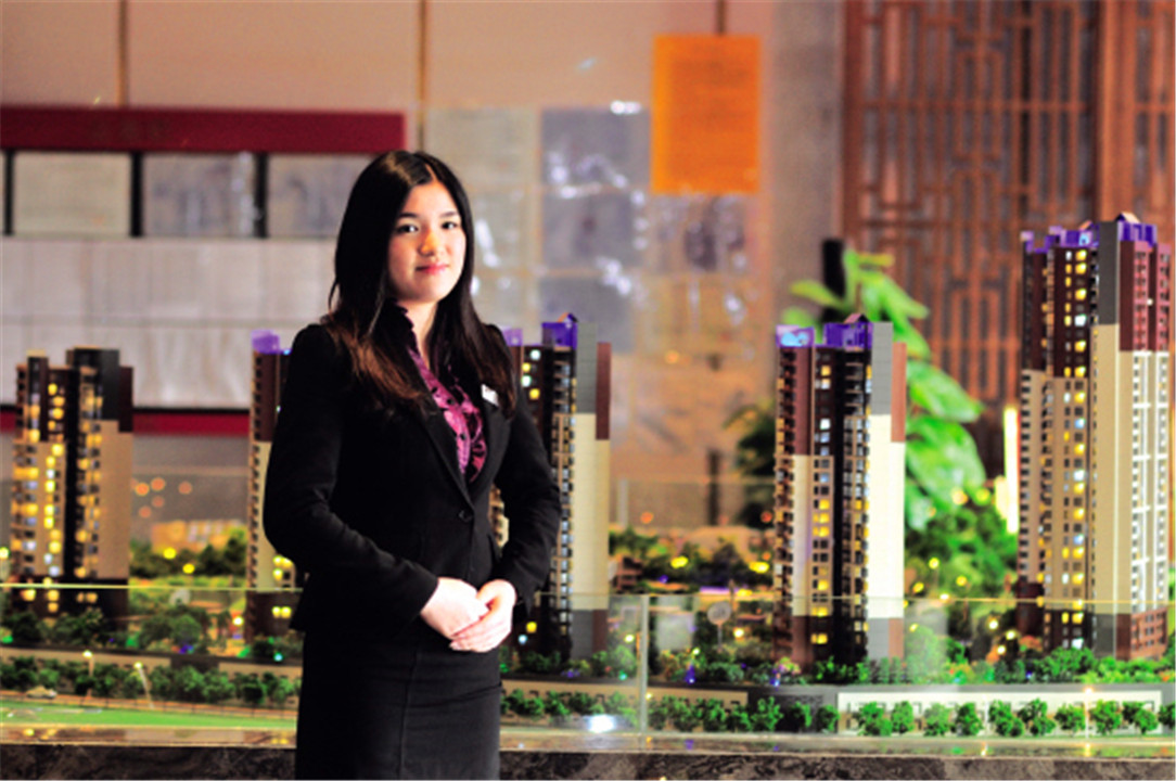 售楼小姐卖出一套200万的房,能拿多少提成?可能跟你想的不一样