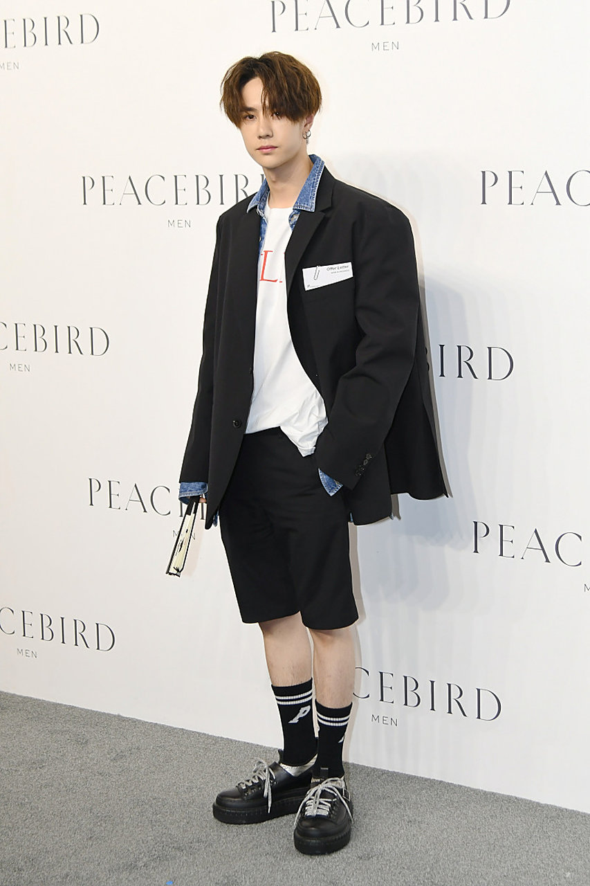 央视评演员不背台词念数字# 终于出手了,应该好好清理一下了.