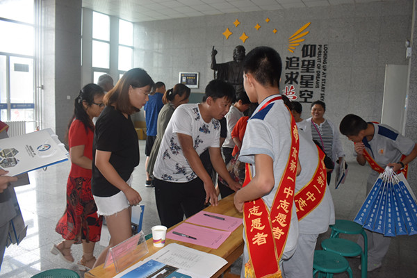 济南高新一中举行校园开放日活动