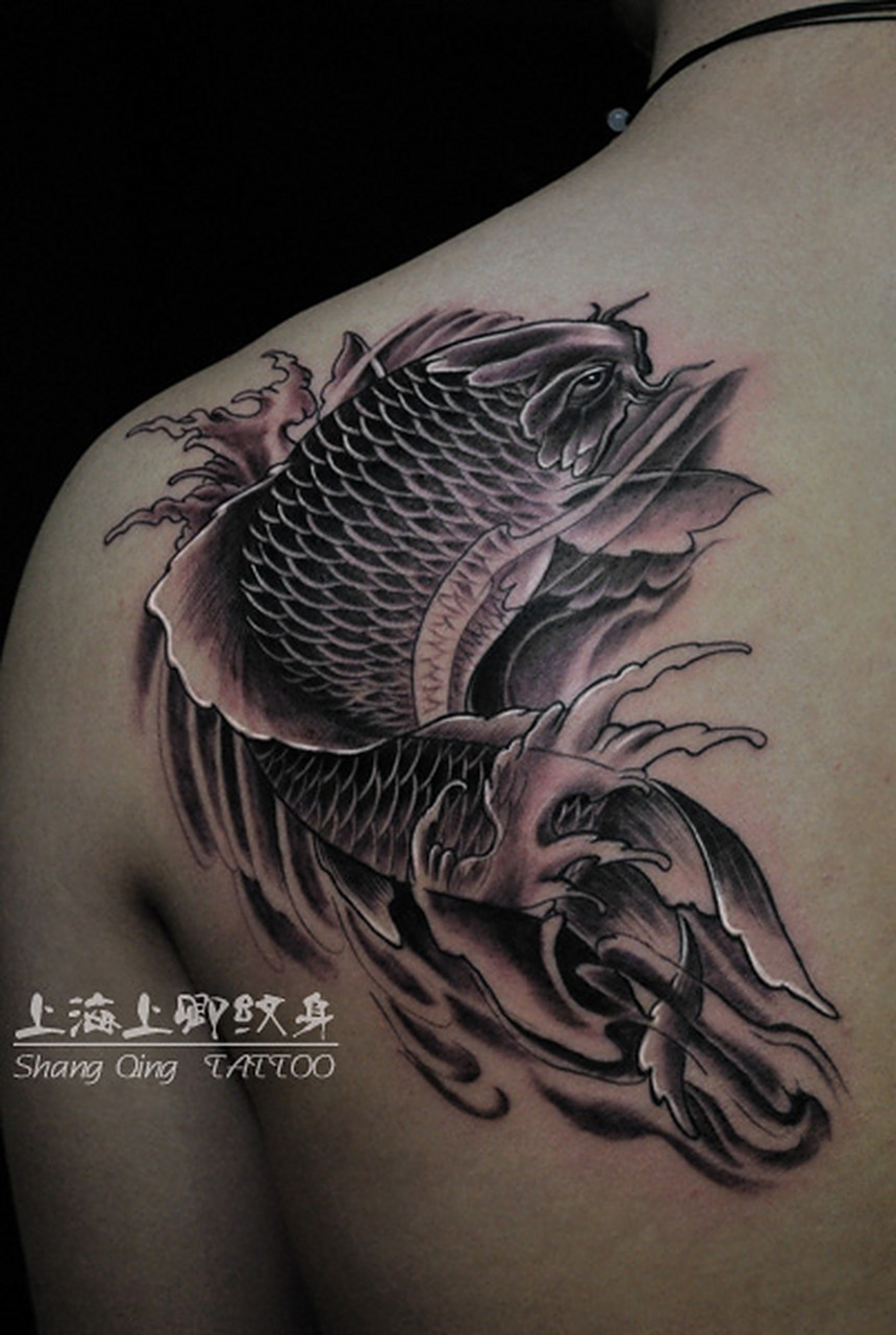 每日打卡# #上海纹身# #上海上卿纹身# 招财鲤鱼纹身