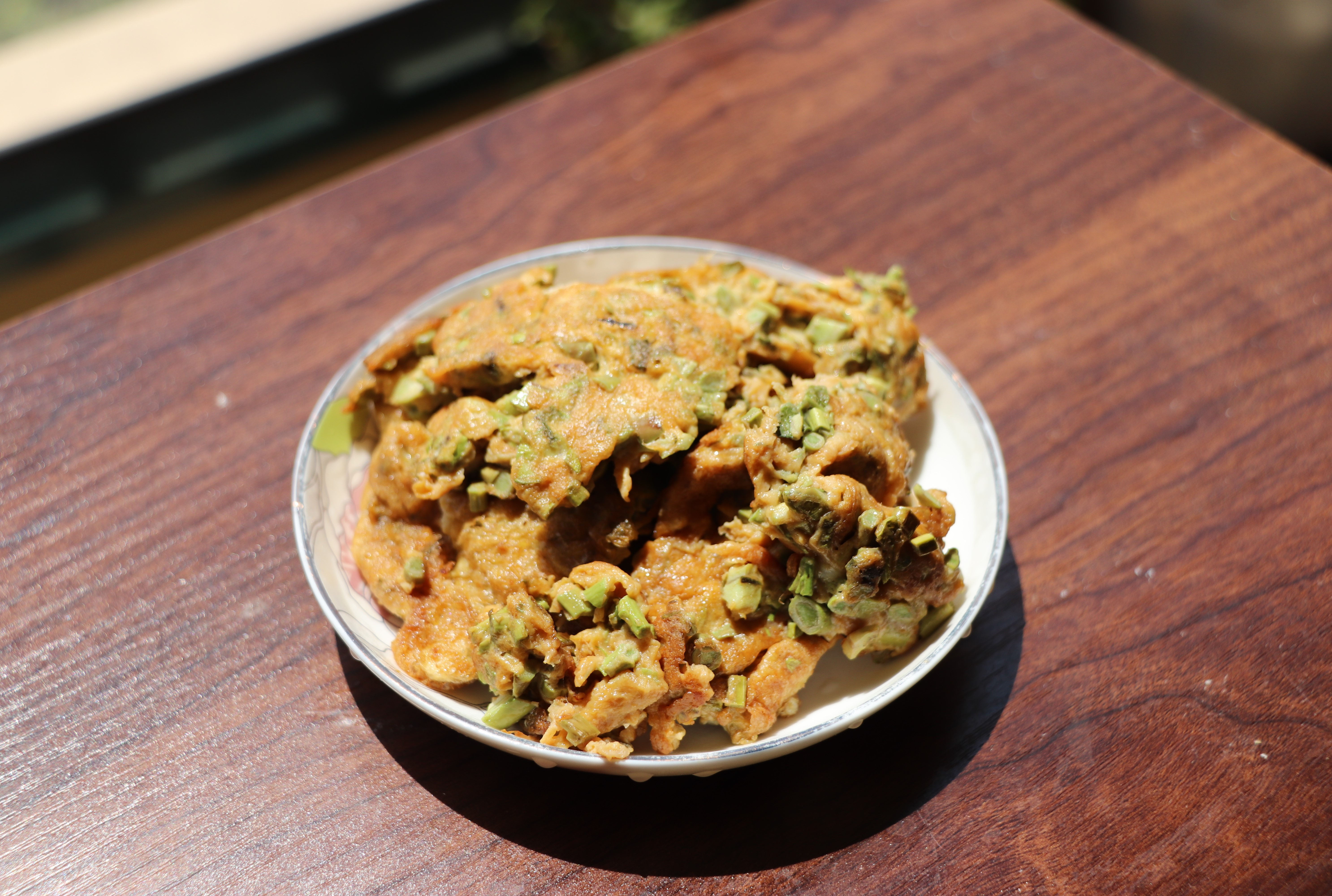 这样做出来的香椿煎蛋味道简直太香了!