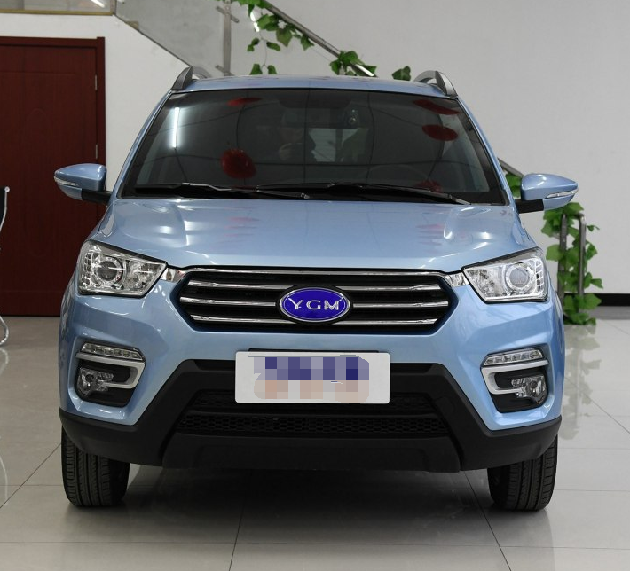 分享一款领途e行鉴美照片,车身侧面线条流畅,内饰很有亲和感