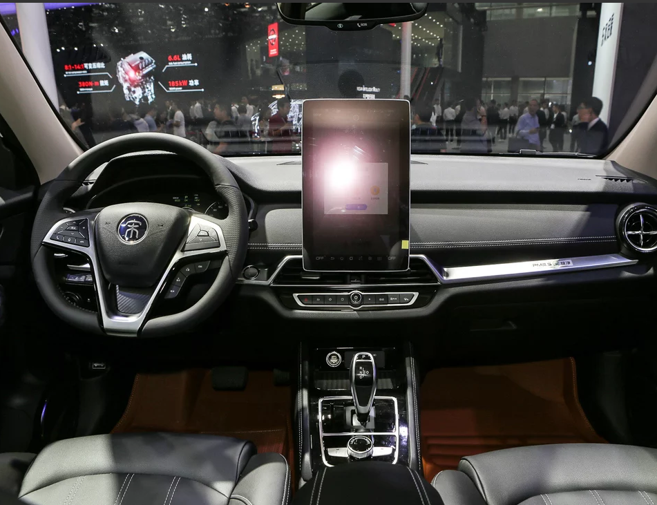 宋新能源宋dm 1.5ti 四驱智联,回头率非常高,给人一种高级感