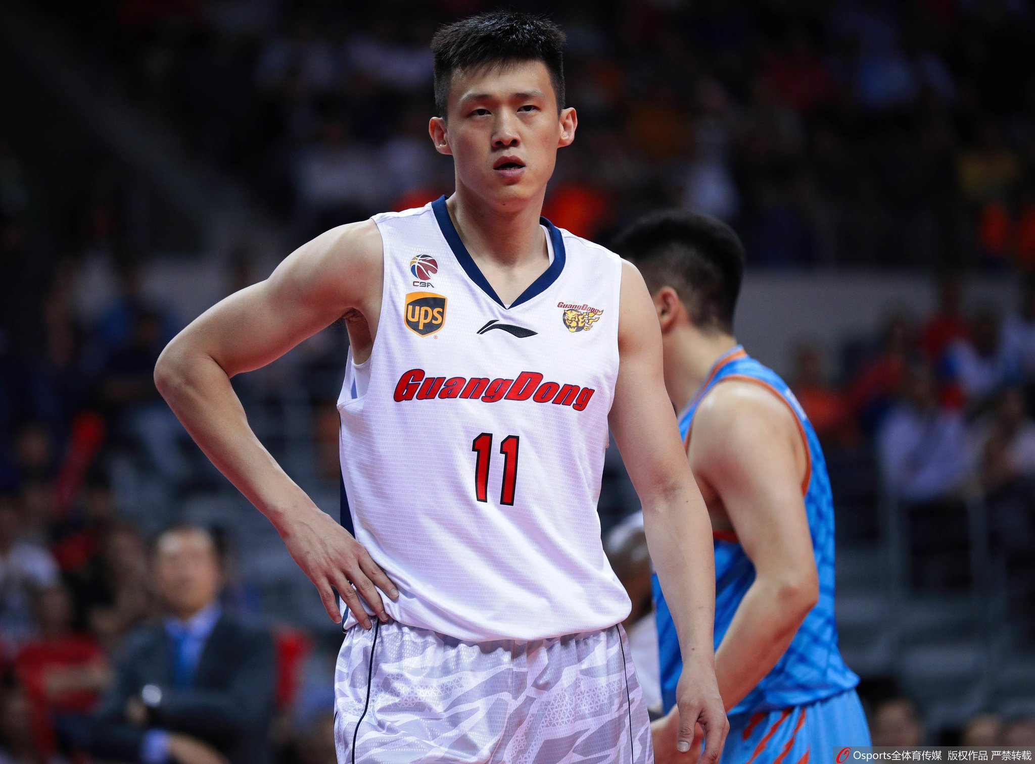 饱受欺负的他,远走家乡来到广东,成为阿联难得助力