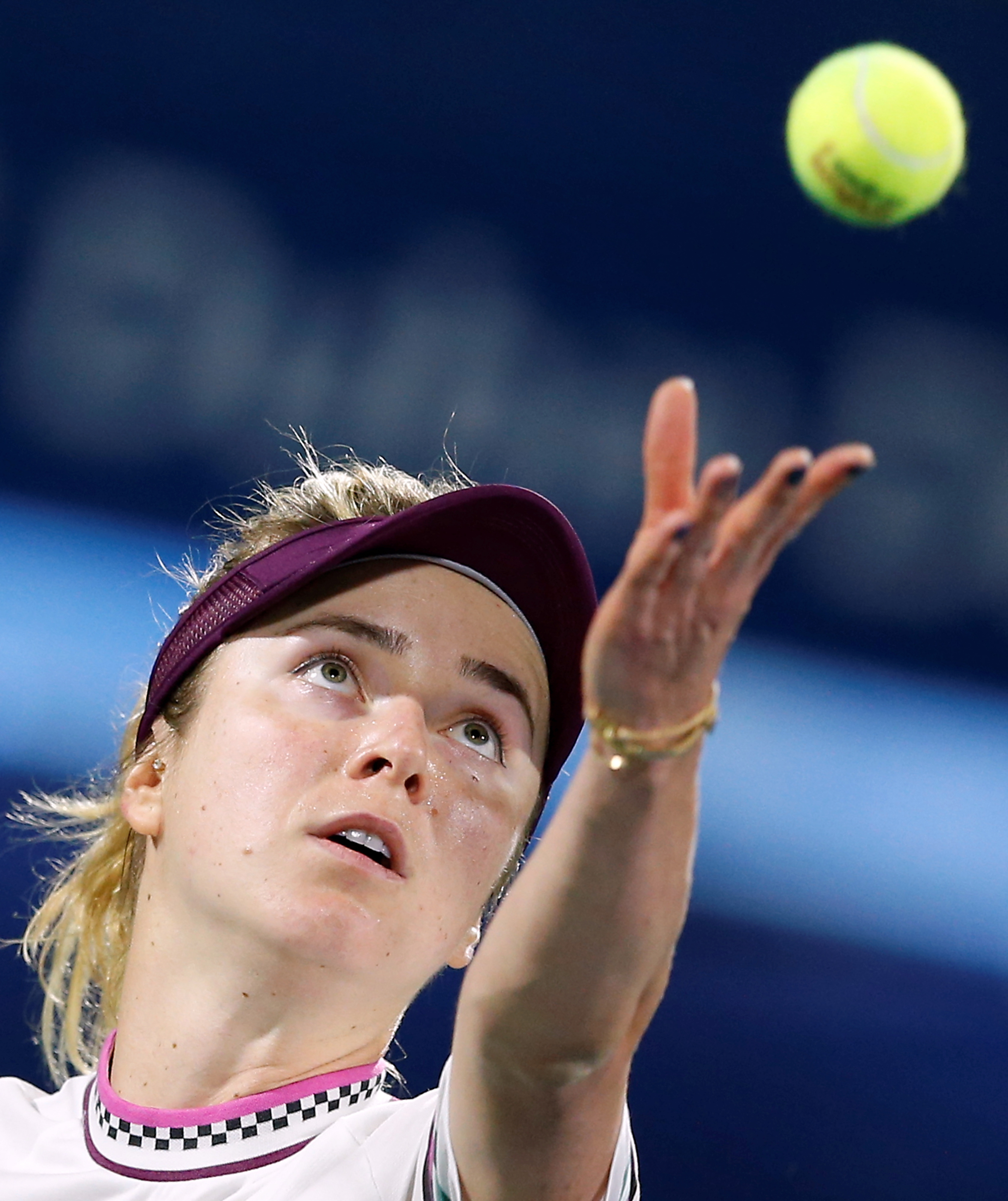 网球——迪拜锦标赛:斯维托丽娜晋级半决赛