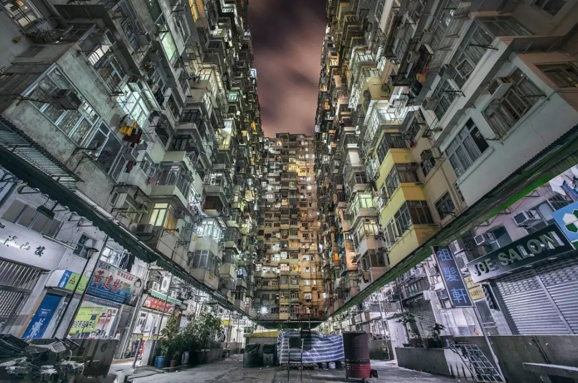 香港的笼屋是什么样子?看过之后就明白,你住的多好!