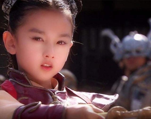 舒畅表妹的颜值竟然超越了她?网友:家族基因好强大