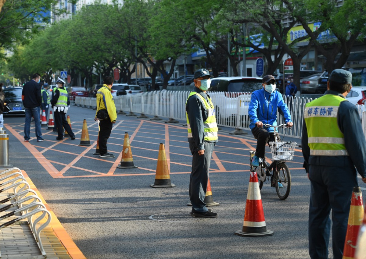 「主打」北京高三学生开学复课！早晨6点57分，她第一个走进校门