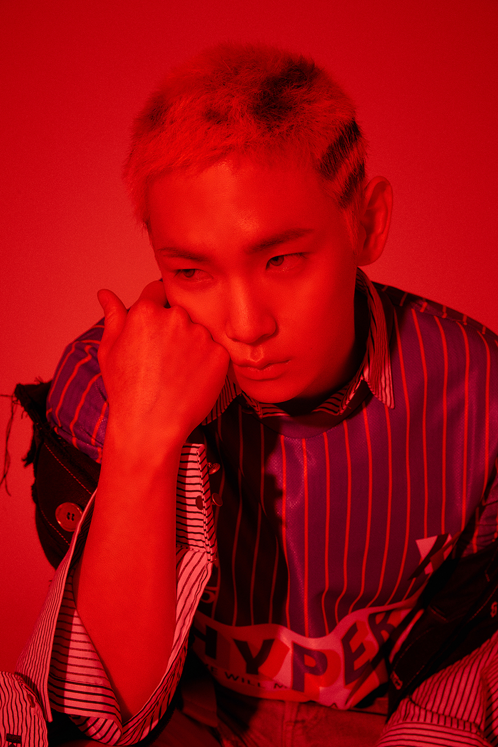 名品感性,shinee正规6辑第三张专辑收录曲《lock you