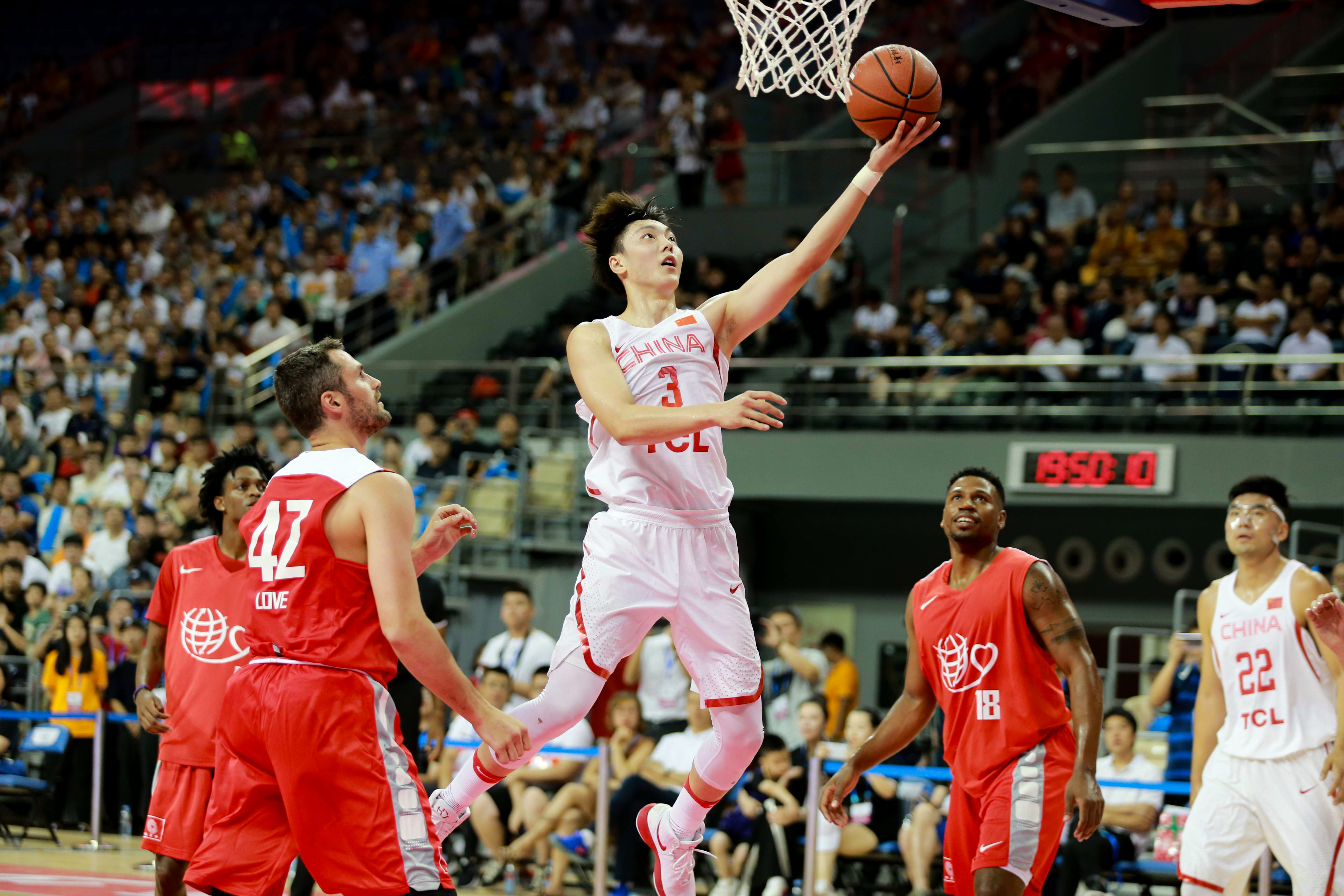 篮球——姚基金慈善赛:中国明星队胜美国星锐队(3)