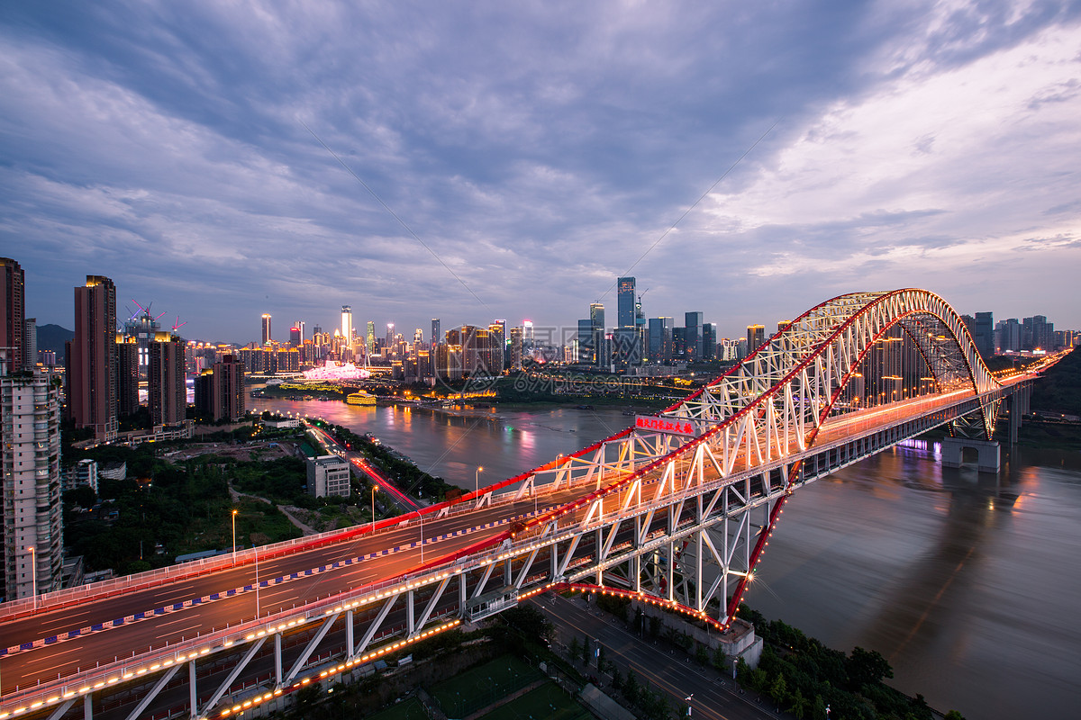 世界跨径最大钢拱桥:朝天门长江大桥