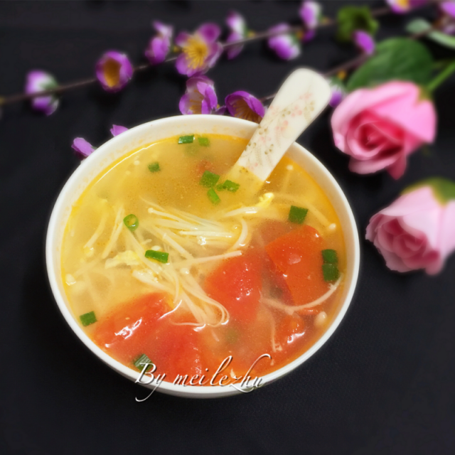 番茄金針菇蛋花湯,酸甜好味道!簡單易上手,女孩子喜歡喝