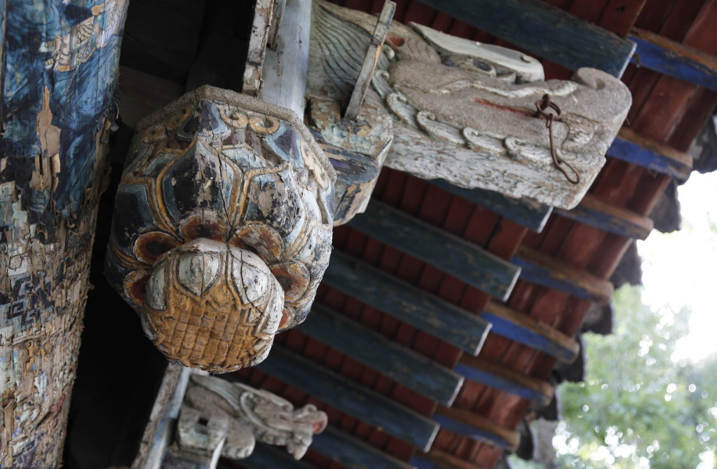 中国古建装饰之美—巧夺天工的精美垂柱