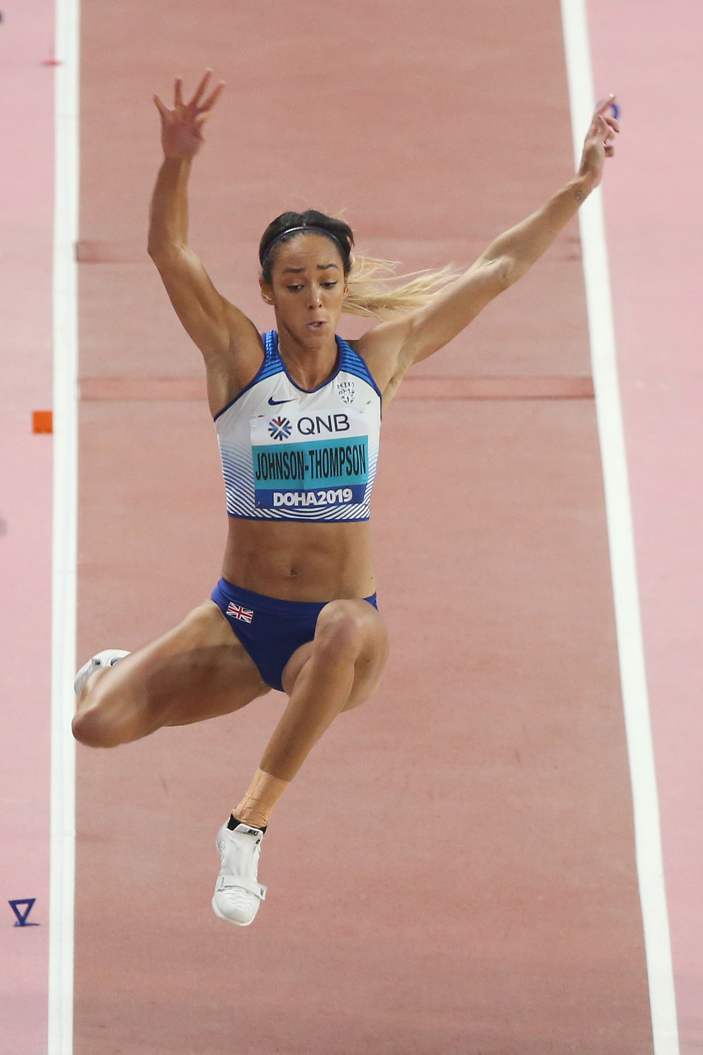 田径——女子七项全能:英国选手约翰逊·汤普森夺冠(3)