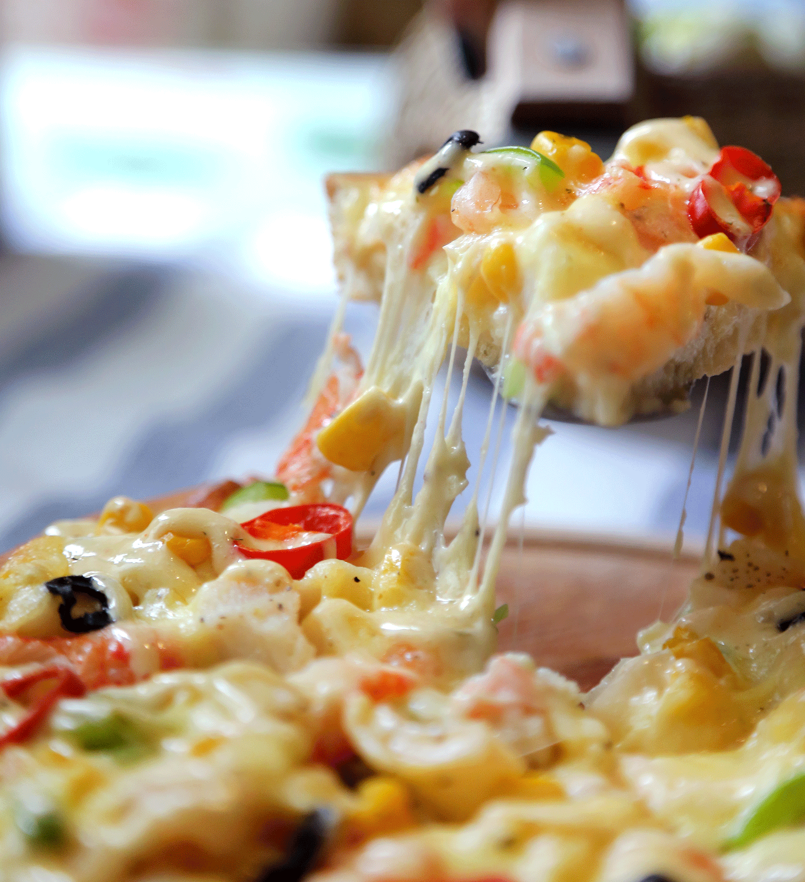 只需要一个平底锅,在家就能做出水果披萨,香甜浓郁,营养美味