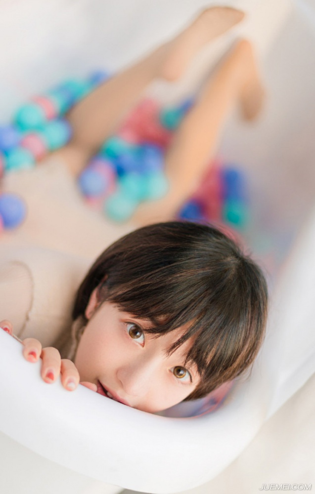 清新美少女 短发俏丽写真