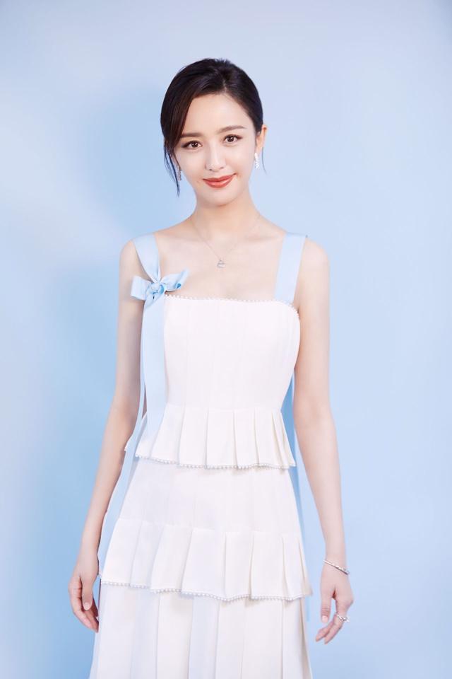 喜欢穿搭的小姐姐看过来,丫丫的look看着就稀罕