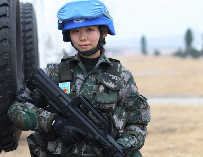 韩国仪仗队女兵图片