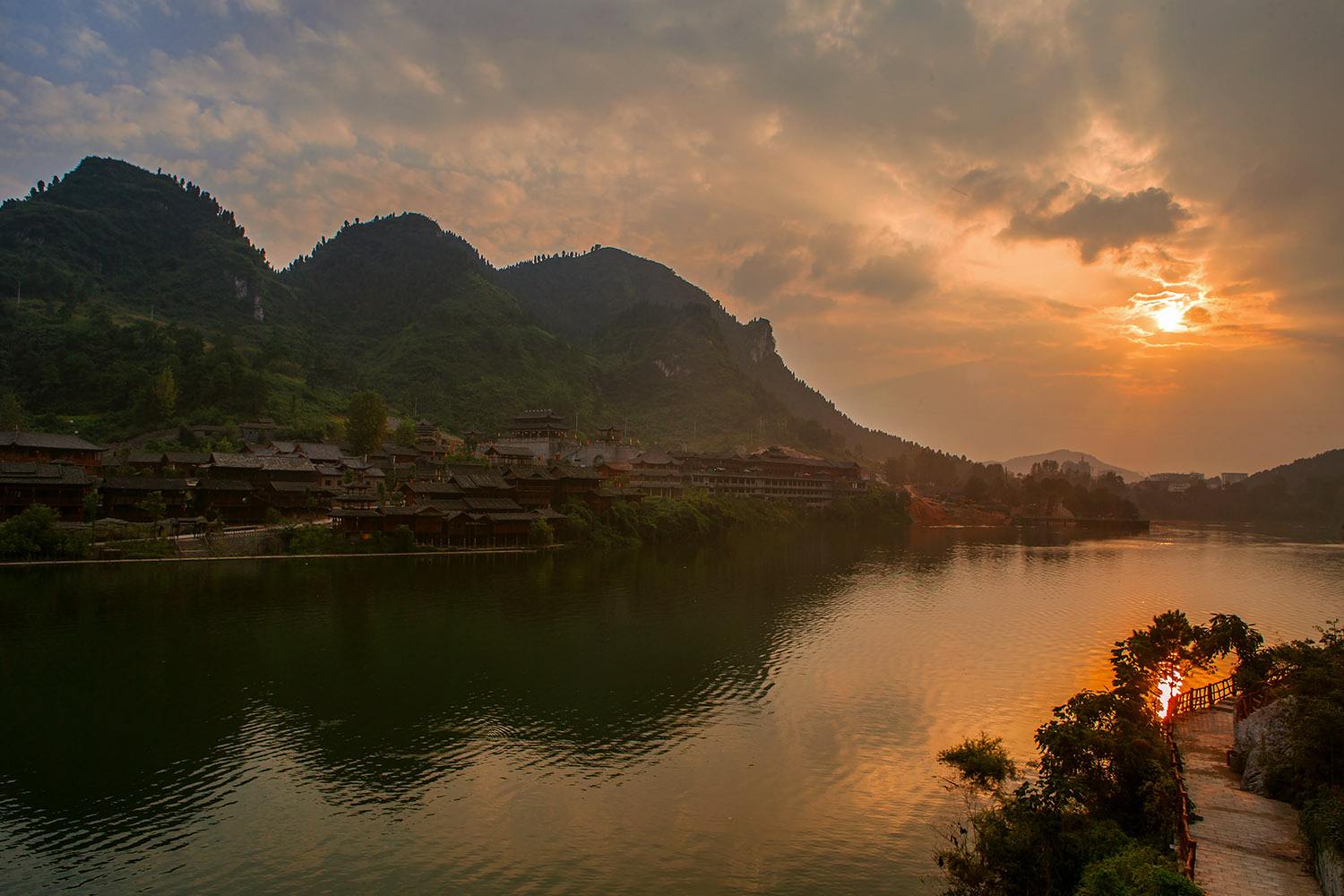 边城- 热门商品专区