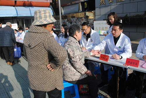 江苏盐城市大丰中医院开展中医药健康养生宣传活动