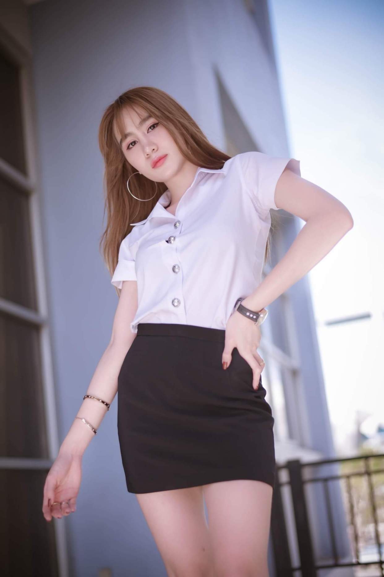 越南的高三女学生,身材高挑迷人