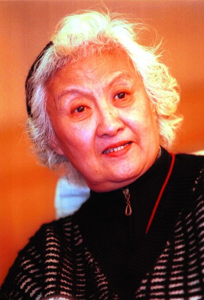 她一生四段婚姻,短则18天,长则32年,她:嫁给第三任最开心