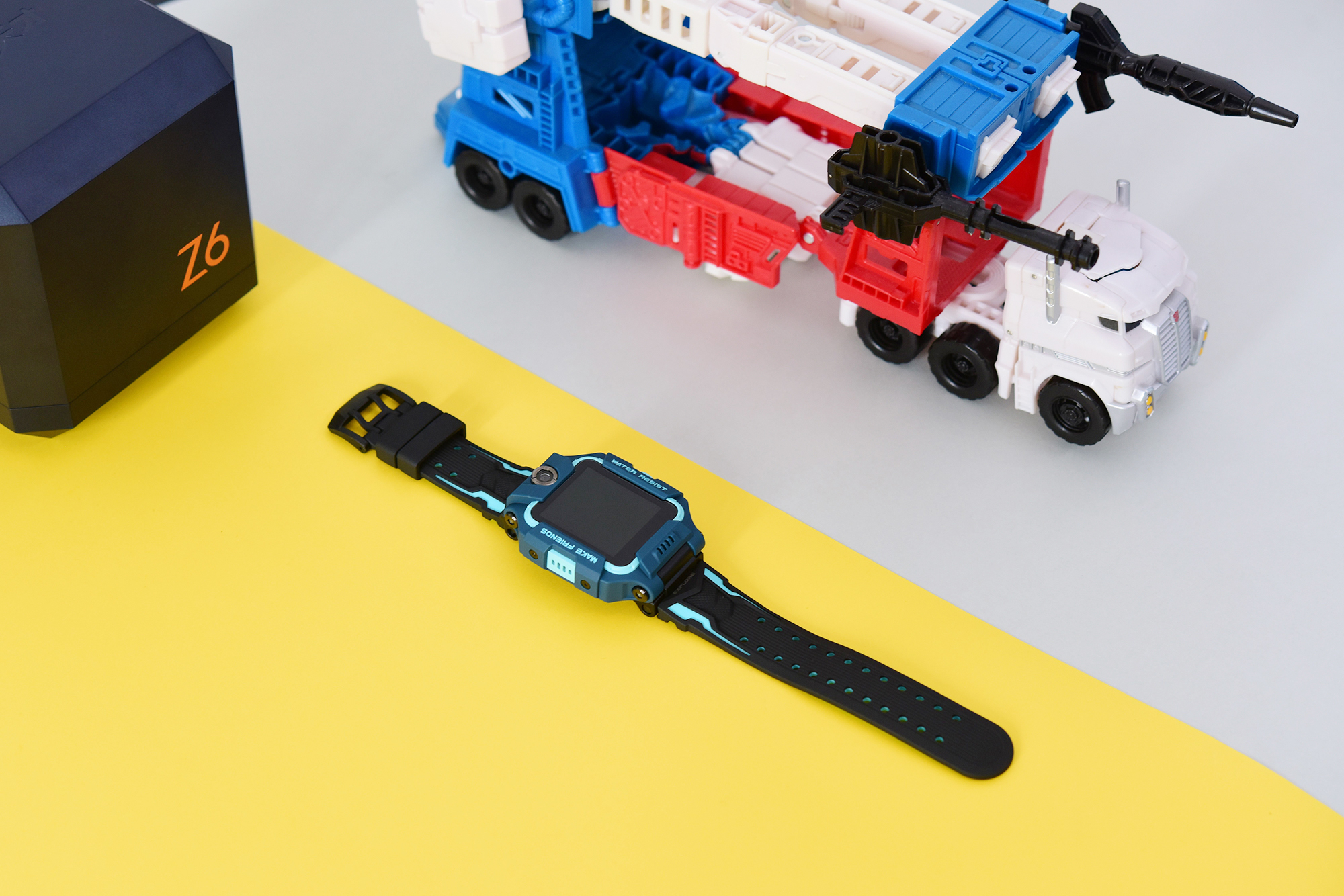 电话手表也用上翻转双摄!小天才z6图赏