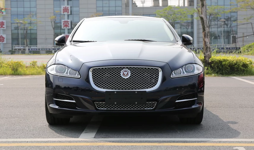 捷豹xjl,外观非常奢华