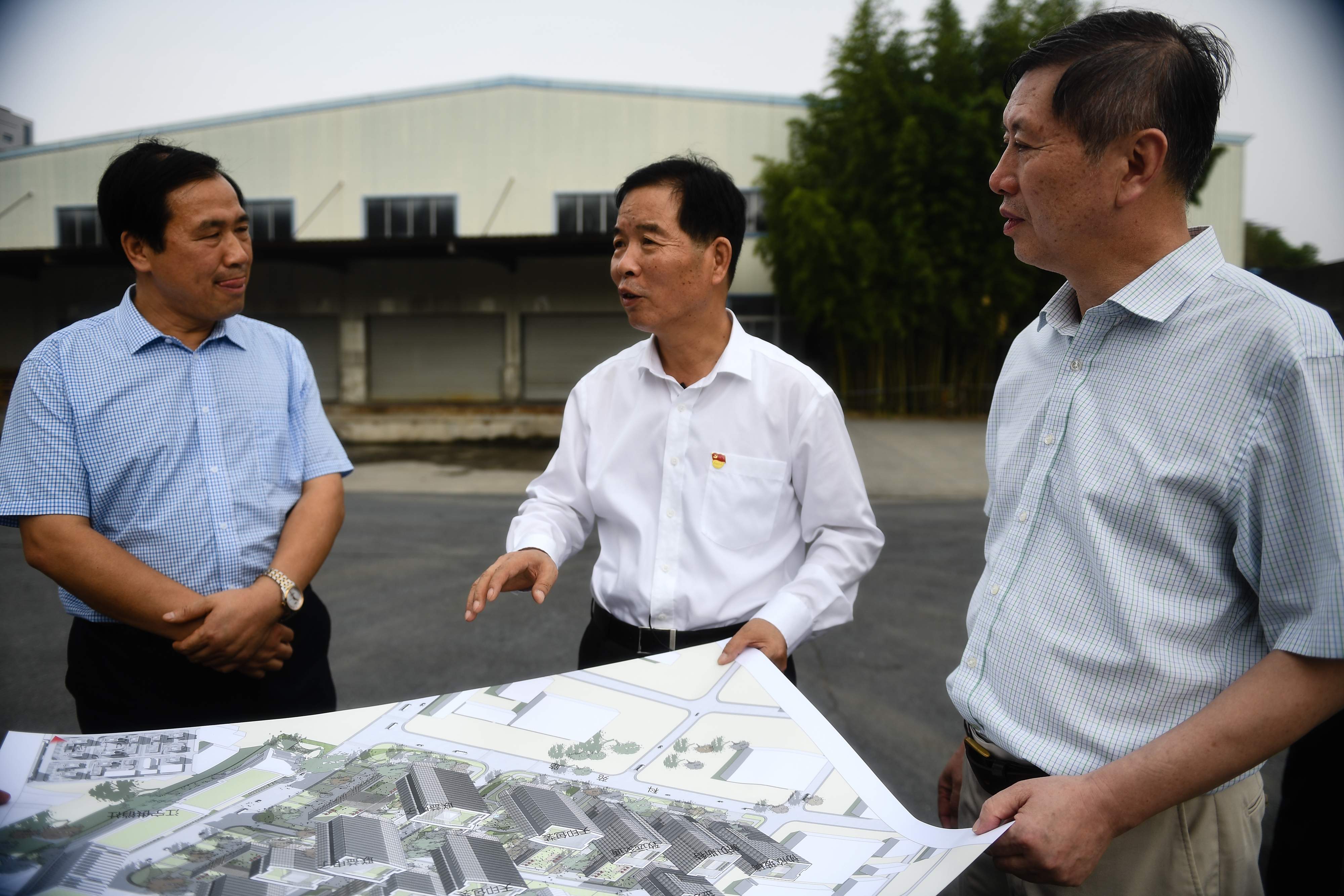 李世贵:做群众需要的"铁肩膀"(1)