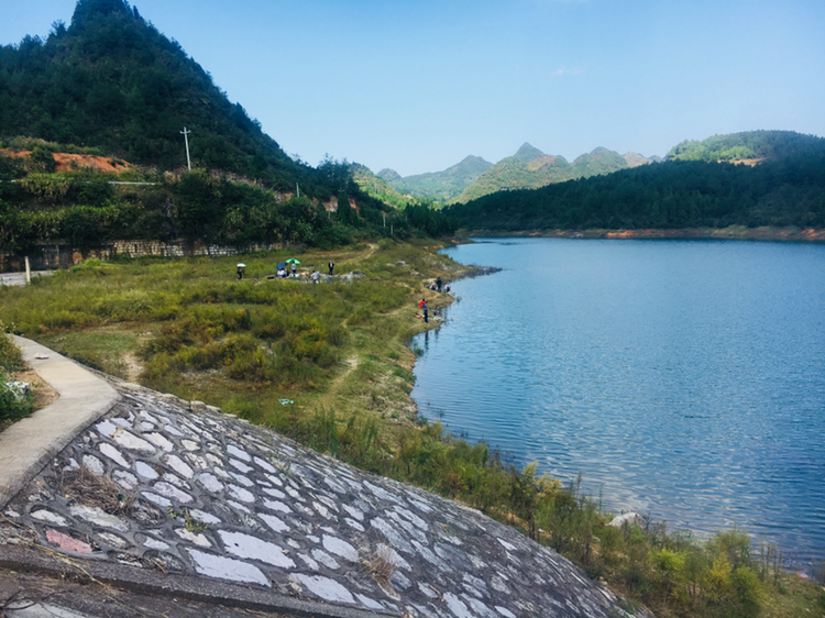永顺松柏水库,不是景点却让人流连忘返
