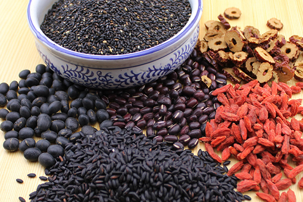 黑豆,黑米,黑木耳,冬天吃这些黑色食物真的补肾吗?