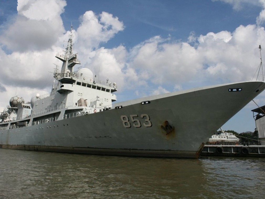 有情报显示,此次即将下水的船舶疑似为中国海军815型电子侦察船.