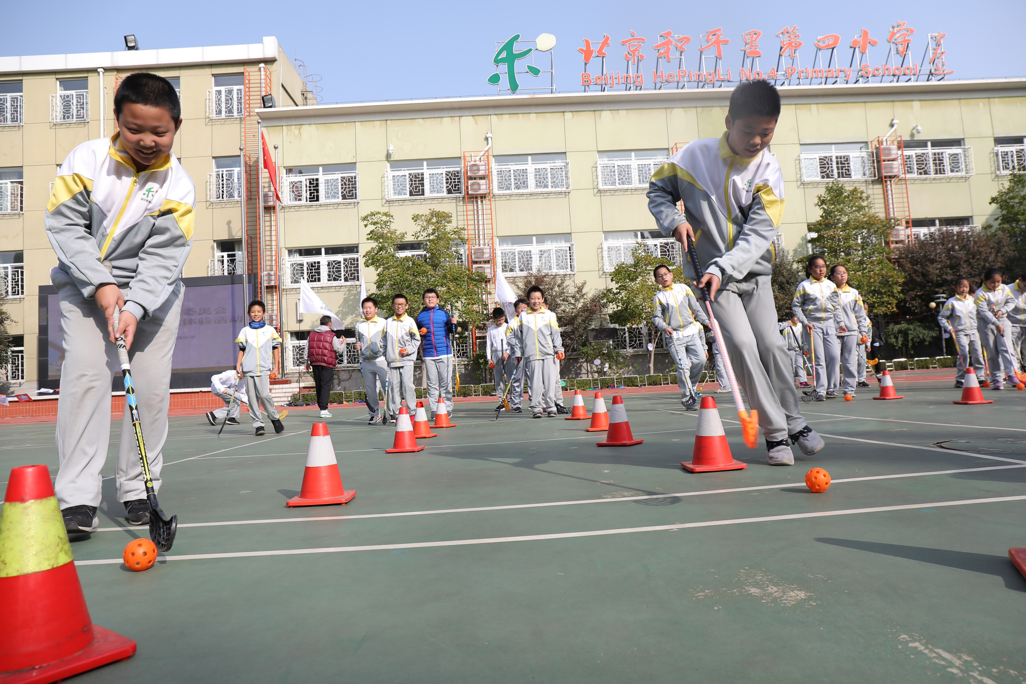 北京和平里四小:从冰雪运动旱地化开始