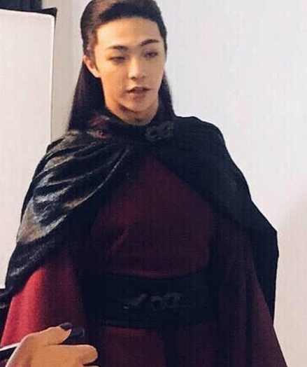 陈立农的《轩辕剑》古装造型被曝出,白衣仙气十足,黑衣神秘邪魅