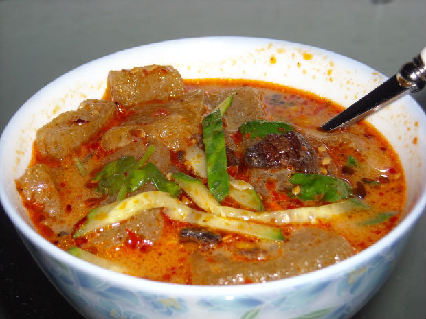 煎粉可以说是真正的吉林市特色小吃,很好吃的,口感好