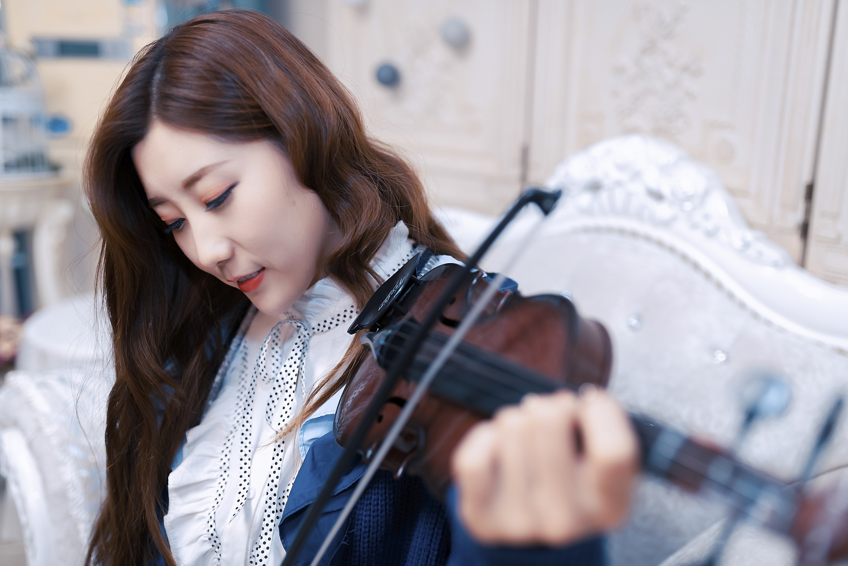 冬日里的居家美女 温柔的女人是最具女人味