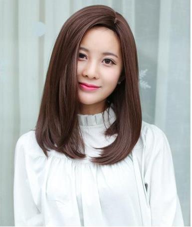 30岁女人换发型试试这3款,提升气质,还显年轻时髦