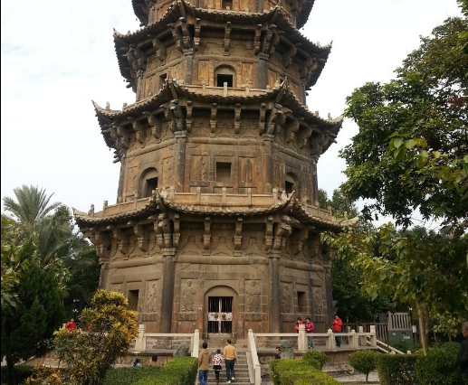 東西塔,位於泉州開元寺前部的東西兩側,值得一去的聖地