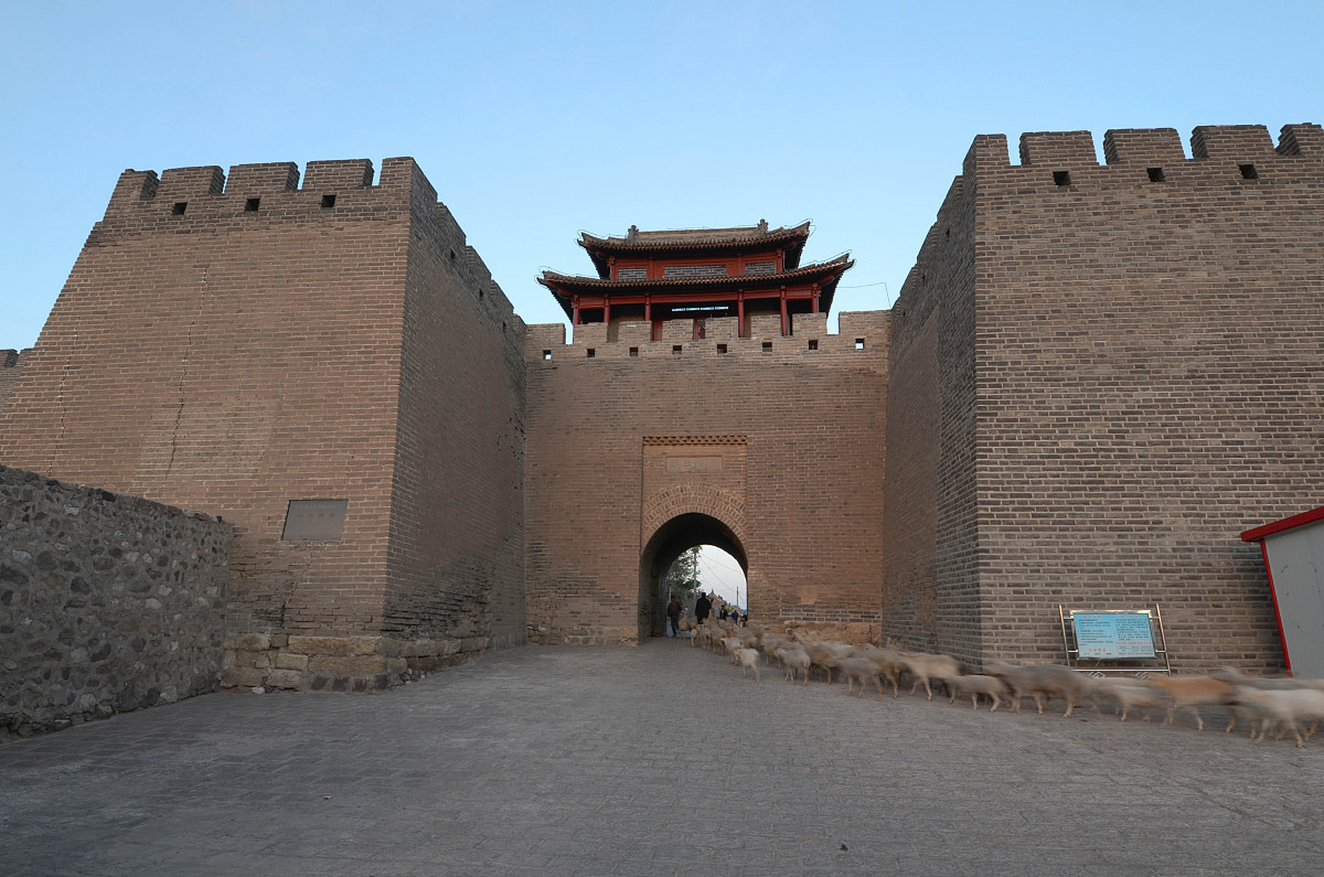 我给大家介绍一个国家5a级旅游景区:忻州市雁门关景区.