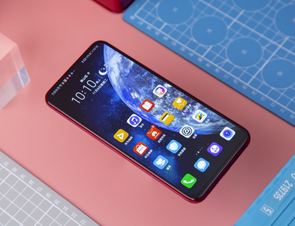 同样是麒麟970手机:一个降价300,一个降价1300