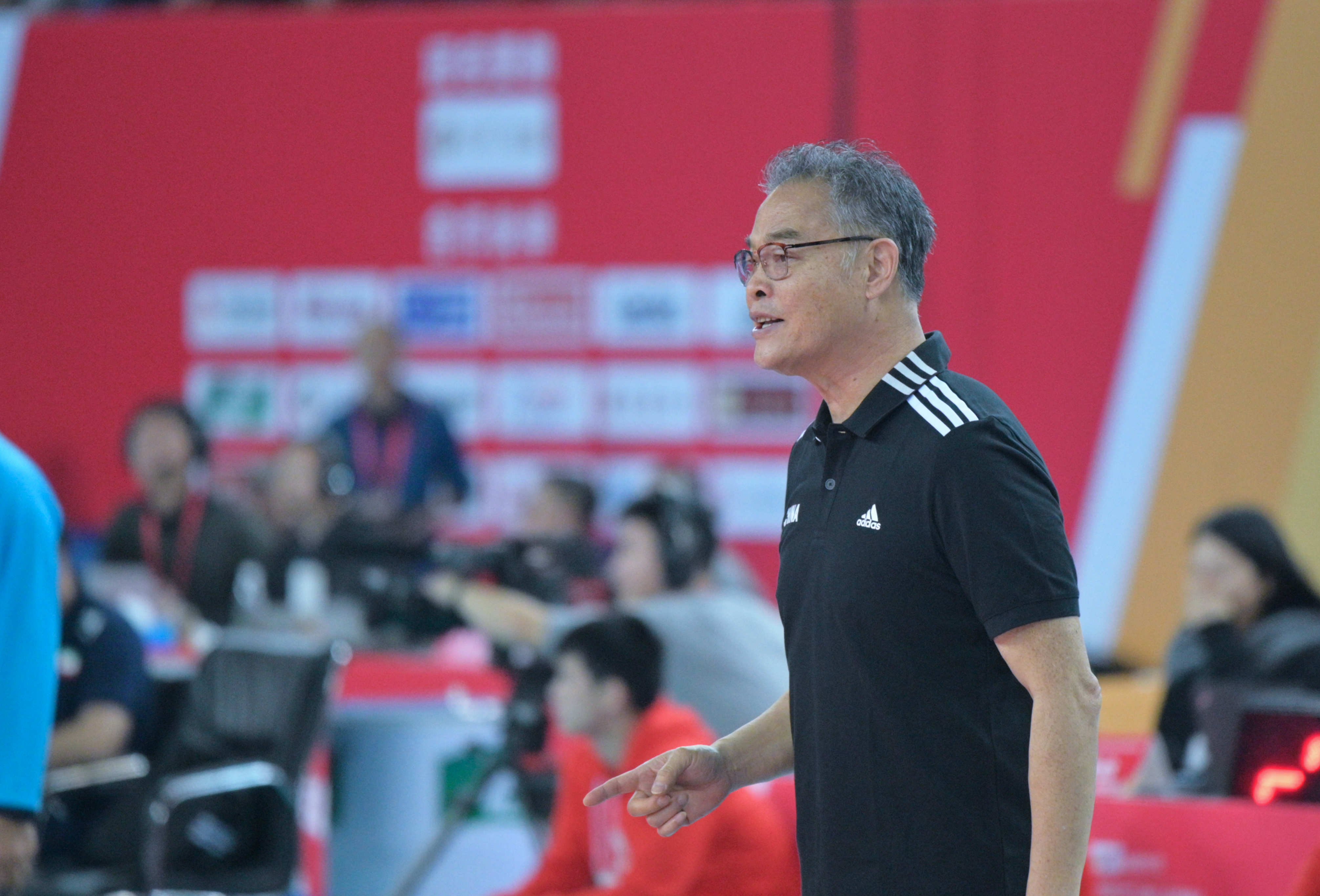 沈富麟未正面回答:"合约就到这次比赛结束"