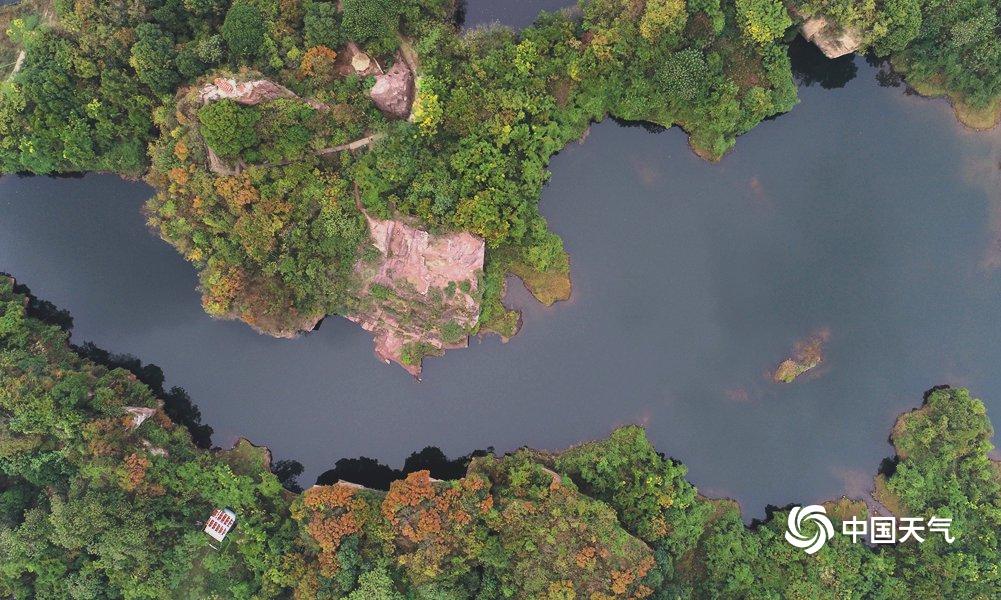 空中鸟瞰江西省南矶乡平安塔 层林尽染景色优美