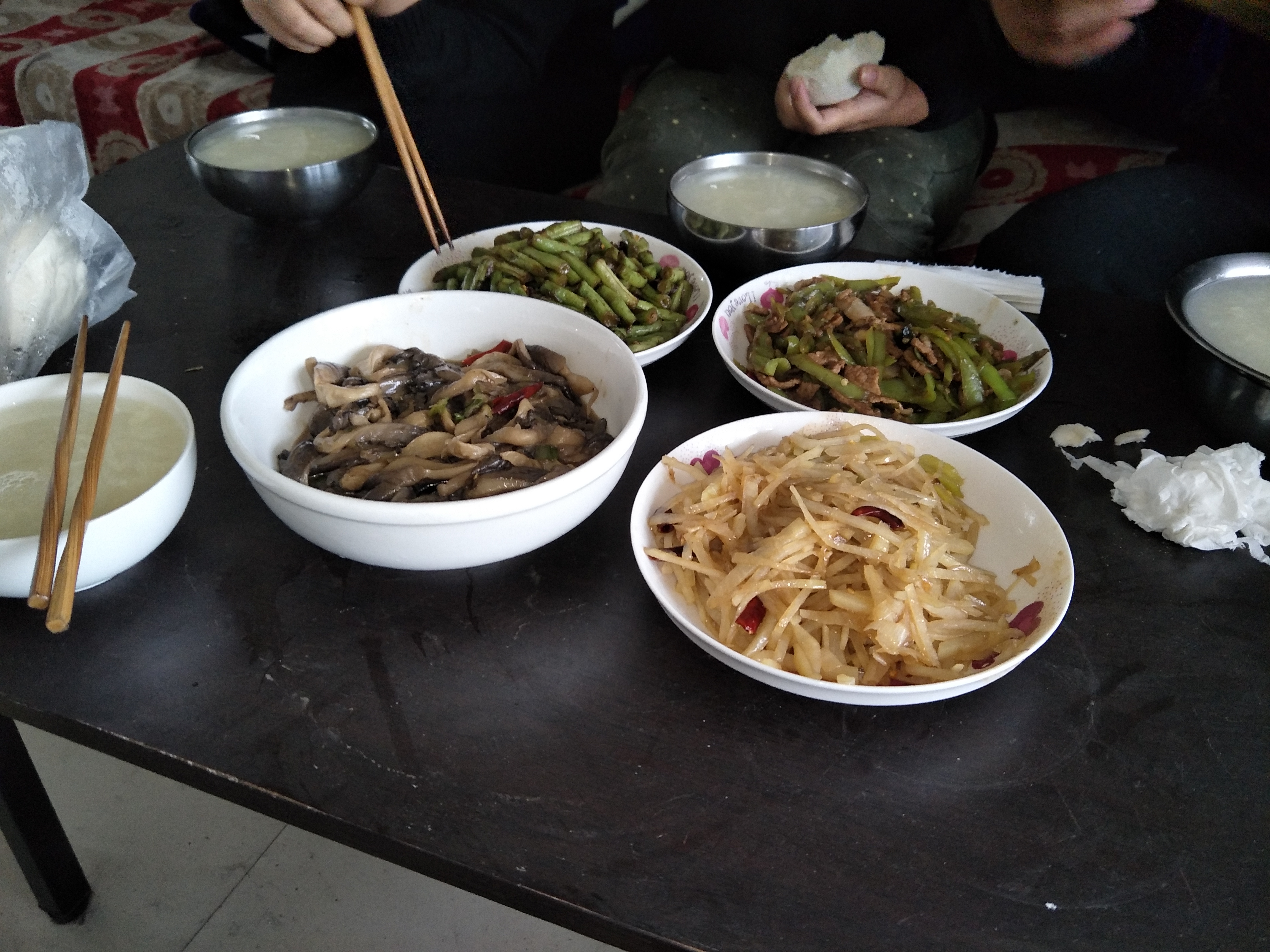 五线城市普通人的晚餐,做了四个家常菜,一共不到30块钱!