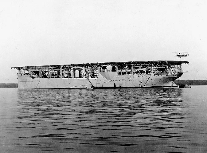 【航空母舰"兰利"号】在美国参加第一次世界大战之前,她作为大西洋