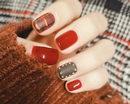 好看的红色系美甲,好看不挑肤色,尽显优雅与气场!
