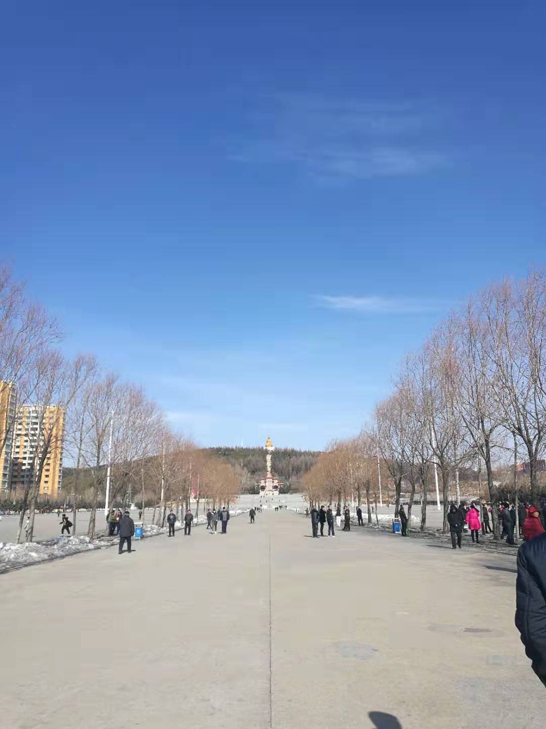 鹤岗市最大的广场人民广场,为什么也叫零公里广场?