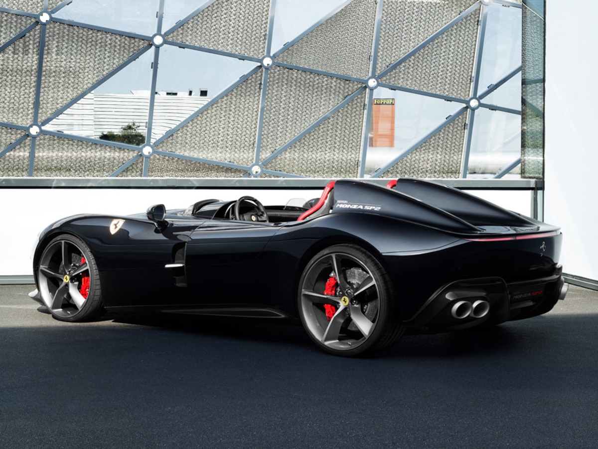 2019款没有挡风玻璃的法拉利monza sp2