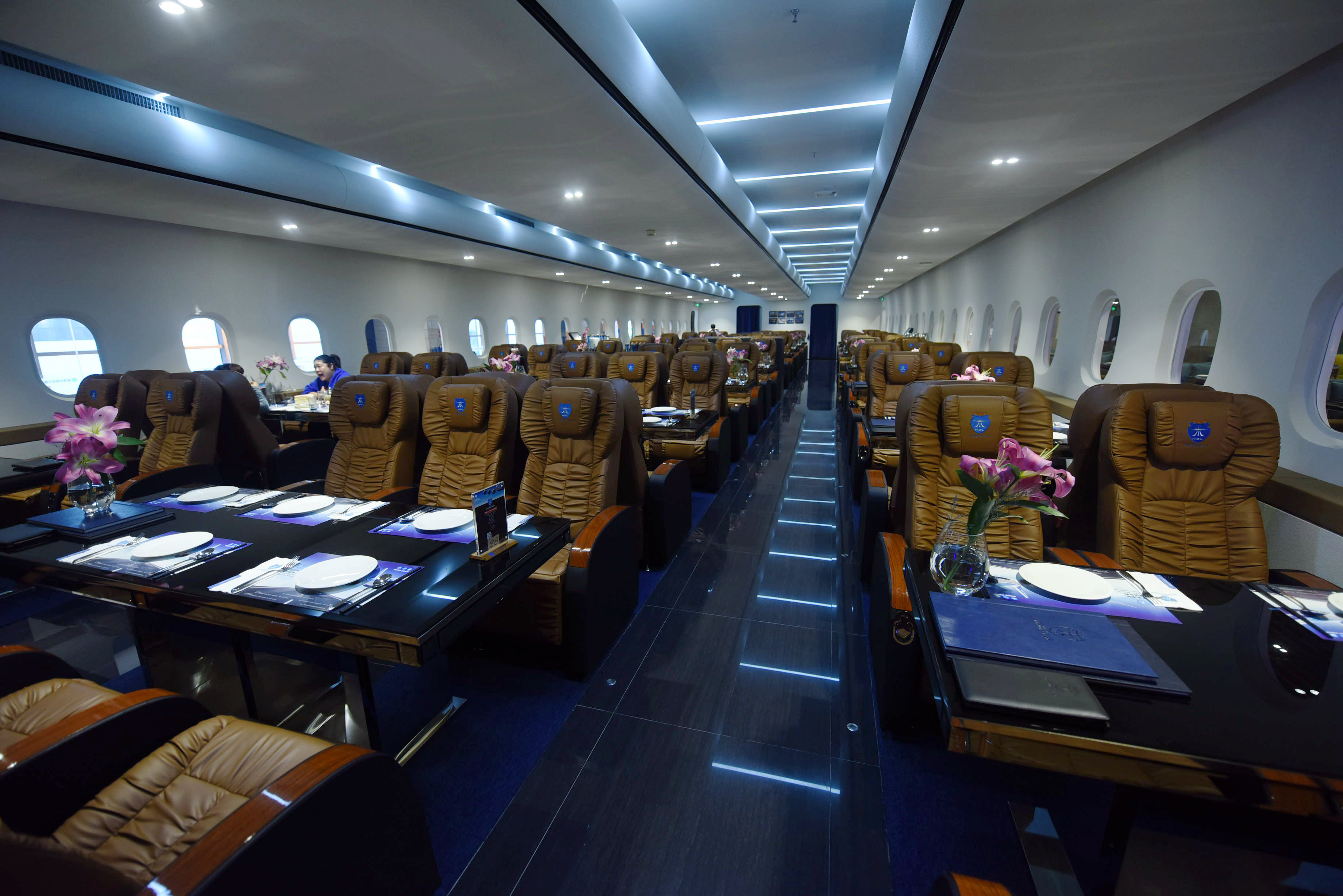 航空主题餐厅亮相杭州