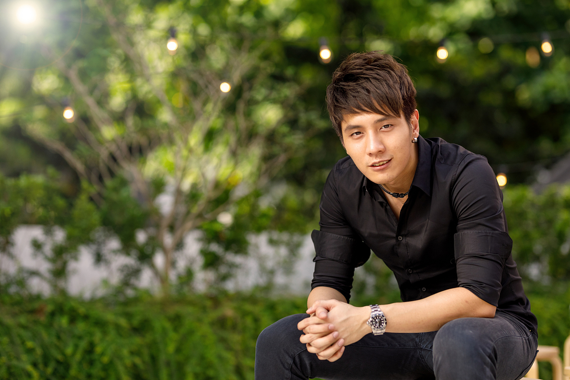 张丹峰公开女儿写真,引爆社交媒体热议!