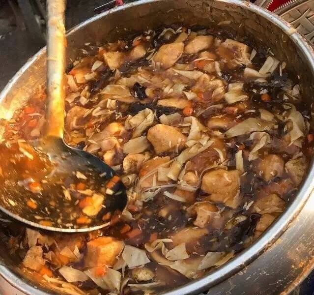 如果你行走在南昌的万寿宫街道